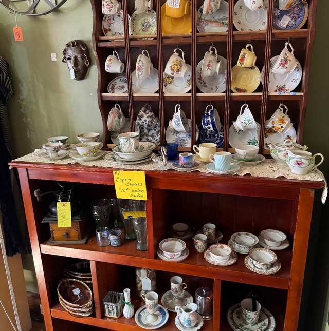Cups & Saucers (Various)